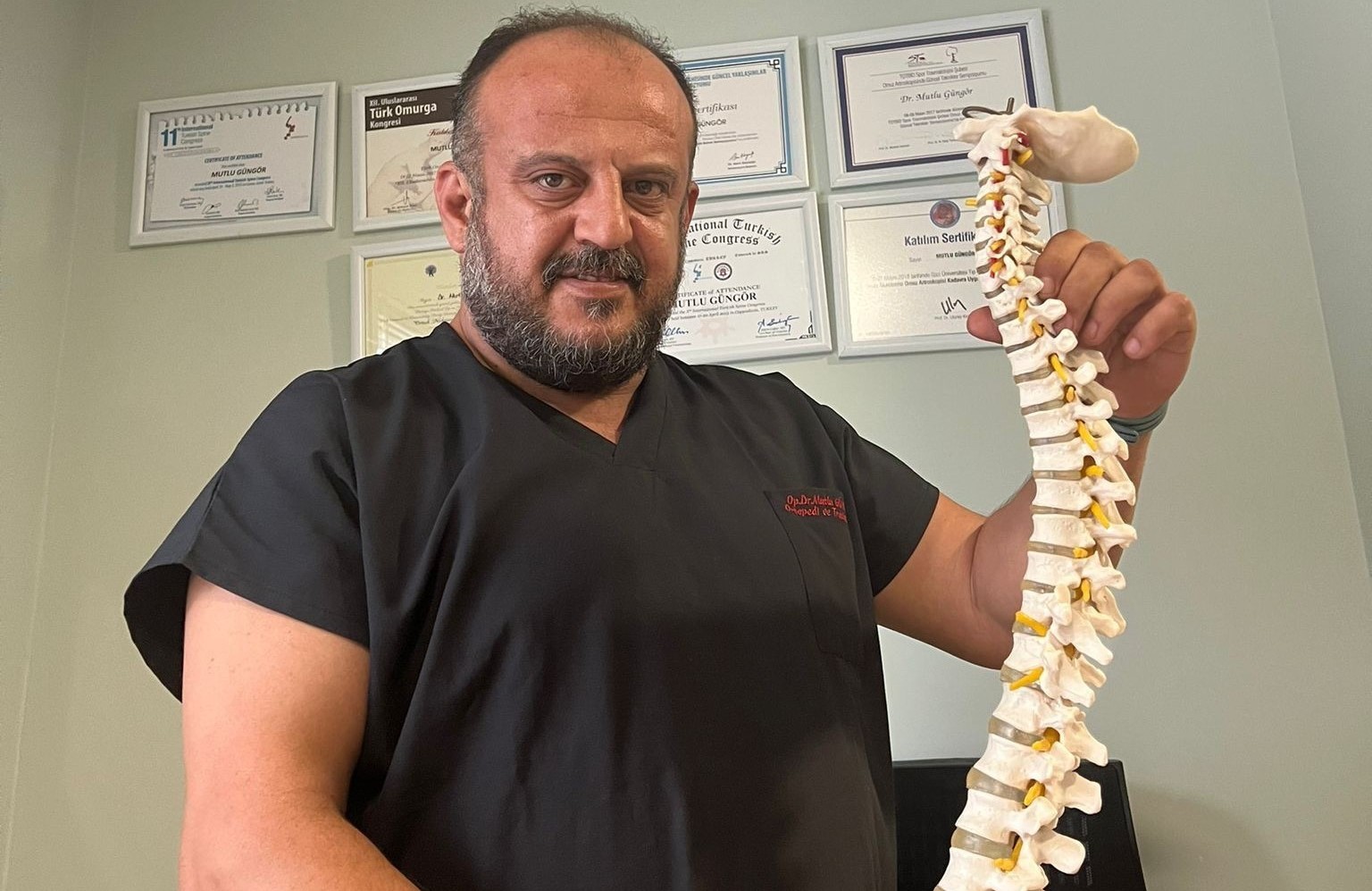 Yanlış serinleme yöntemi kemikleri bile olumsuz etkiliyor ORTOPEDİ VE TRAVMATOLOJİ UZMANI OP. DR. MUTLU GÜNGÖR,