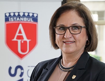 PROF. DR. ŞÜKRAN ŞIPKA, EVLENEN KADININ KOCASININ SOYADINI ALMASINI HÜKMEDEN