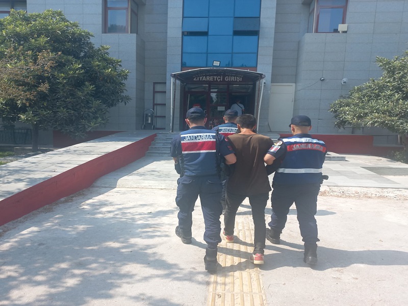 Balıkesir İl Jandarma Komutanlığı tarafından yapılan operasyonlar sonucunda Susurluk’ta DEAŞ