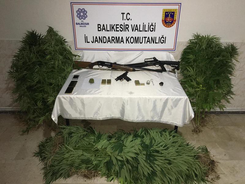 Balıkesir İl Jandarma Komutanlığınca, Bandırma’da uyuşturucu madde imal ve ticaretine