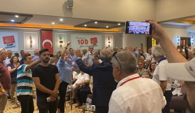 CHP kongresi gerginlikle başladı