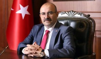 Balıkesir’in yeni valisi Ustaoğlu, göreve başladığını duyurdu