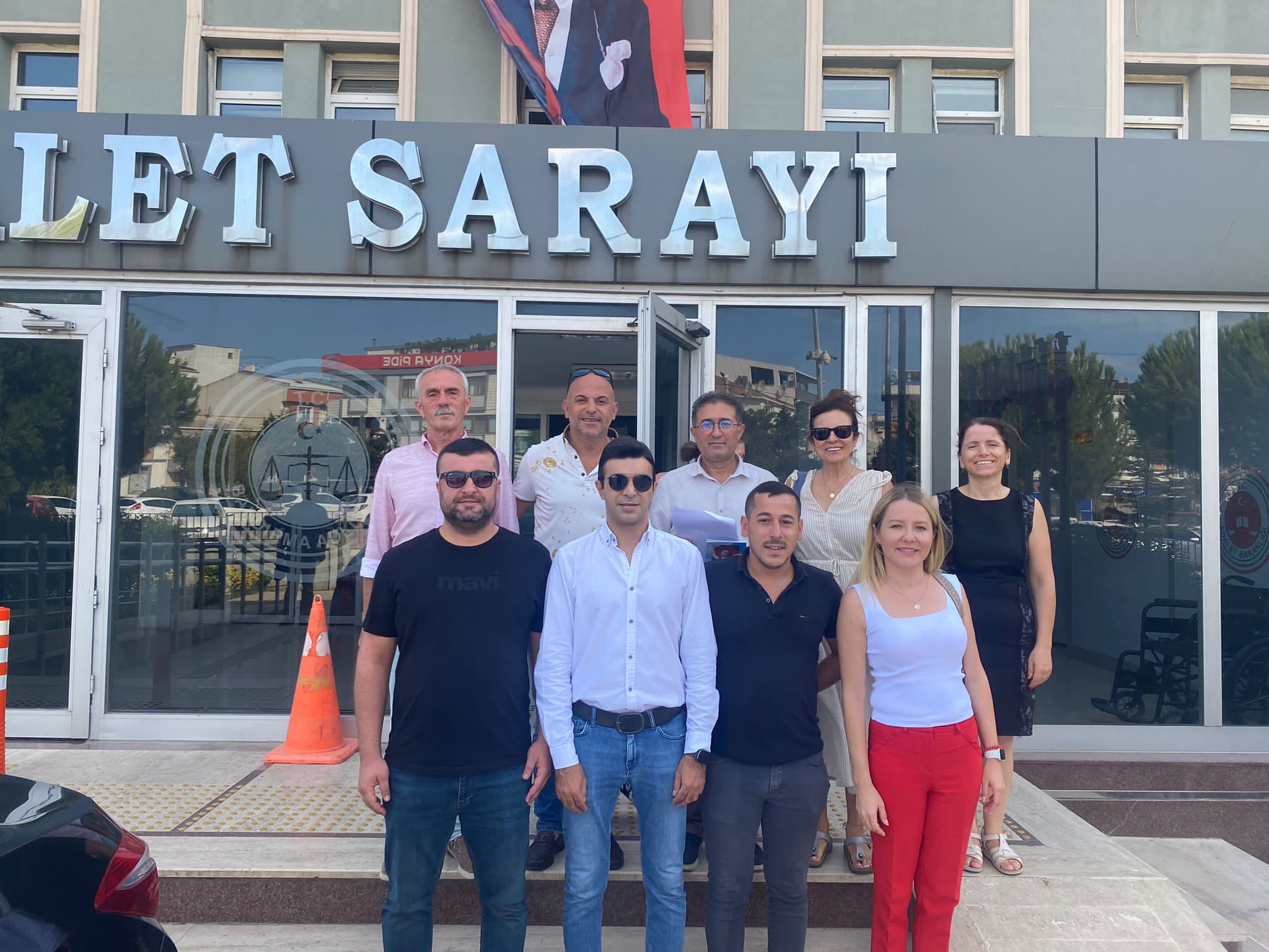 CHP Bandırma İlçe Başkanı Mehmet Atak, yeni yönetim kurulu ile
