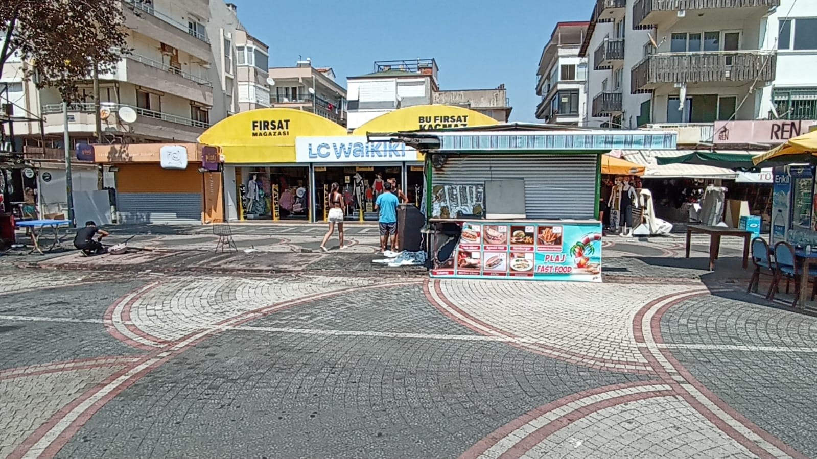 BALIKESİR’İN EDREMİT İLÇESİ AKÇAY KORDONUNDA DÜN SABAH SAATLERİNDE 3 İŞ