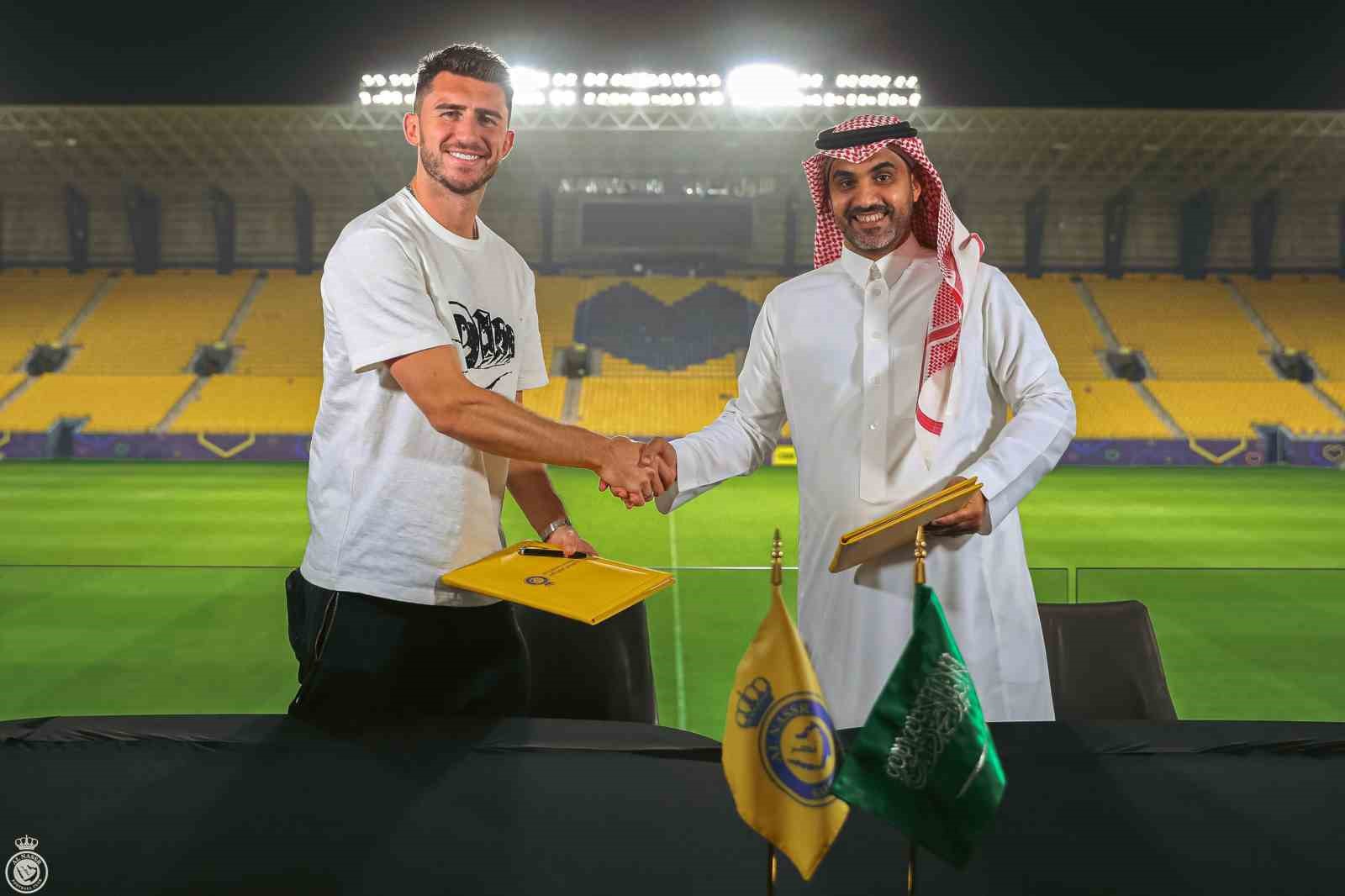 SUUDİ ARABİSTAN TAKIMLARINDAN AL NASSR, MANCHESTER CİTY'DE FORMA GİYEN İSPANYOL