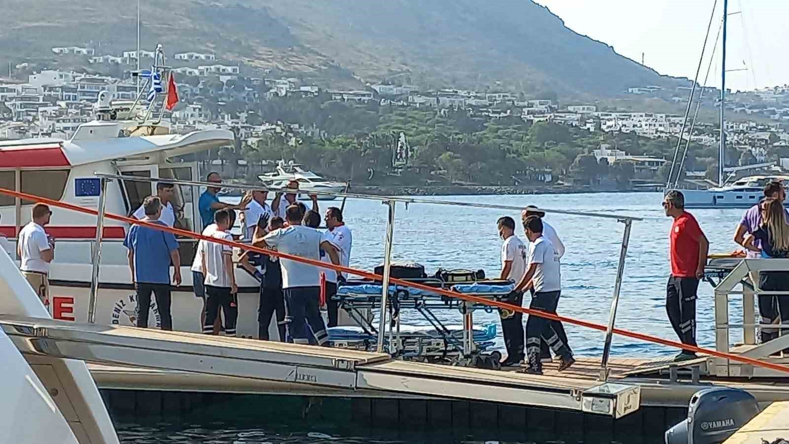 Ali Sabancı ve eşi Yunanistan’da sürat botuyla kaza yaptı ÜNLÜ İŞ ADAMI ALİ SABANCI VE EŞİ VUSLAT DOĞAN SABANCI