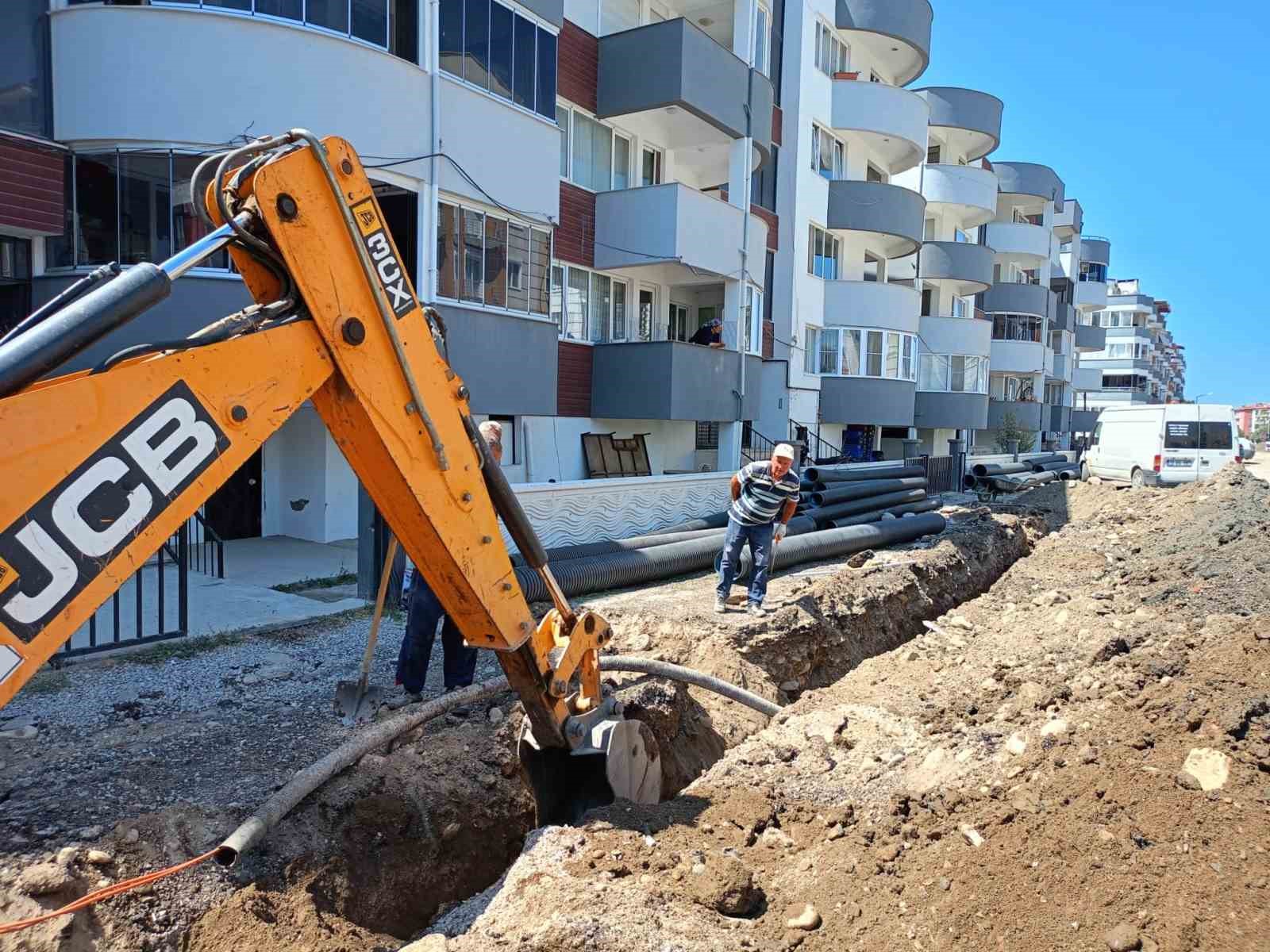 EDREMİT BELEDİYESİ TARAFINDAN ALTINKUM MAHALLESİ’NDE YAŞANAN OLUMSUZLUKLARIN ÖNÜNE GEÇMEK İÇİN