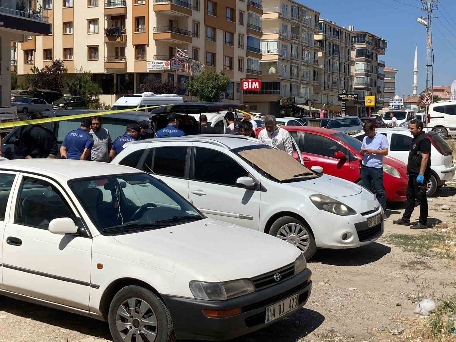 ANKARA’NIN ALTINDAĞ İLÇESİNDE BİR KİŞİ, ÖNCE BOŞANMA AŞAMASINDA OLDUĞU EŞİNİ
