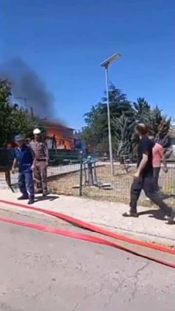 ANKARA’NIN ALTINDAĞ İLÇESİNE BAĞLI KARACAÖREN KÖYÜNDE MEYDANA GELEN YANGINDA BİR