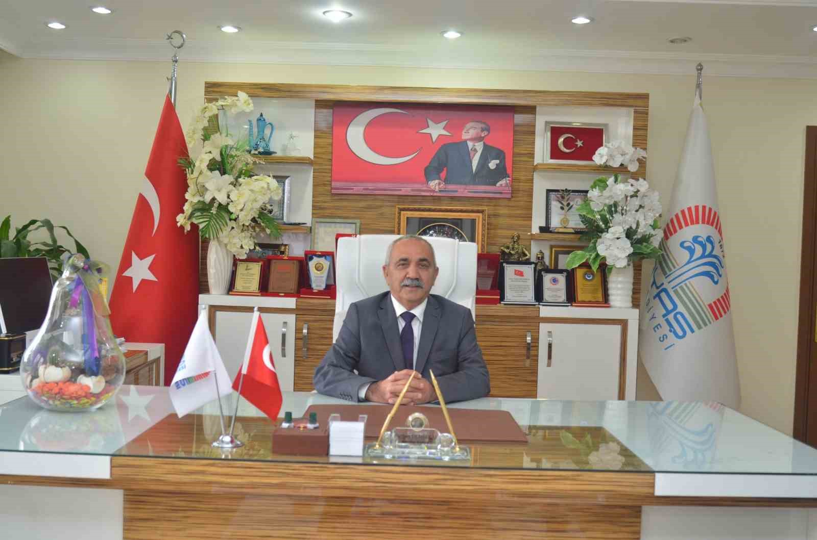 ANKARA’NIN AYAŞ İLÇESİNİN BELEDİYE BAŞKANI BURHAN DEMİRBAŞ, TEDAVİ GÖRDÜĞÜ HASTANEDE