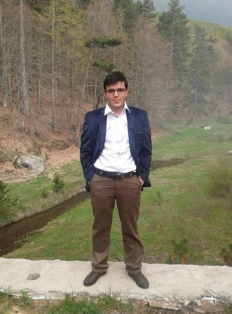 BURSA’DA BABANIN KULLANDIĞI OTOMOBİLİN FRENİ BOŞALINCA OĞLU ARACIN ALTINDA KALDI.