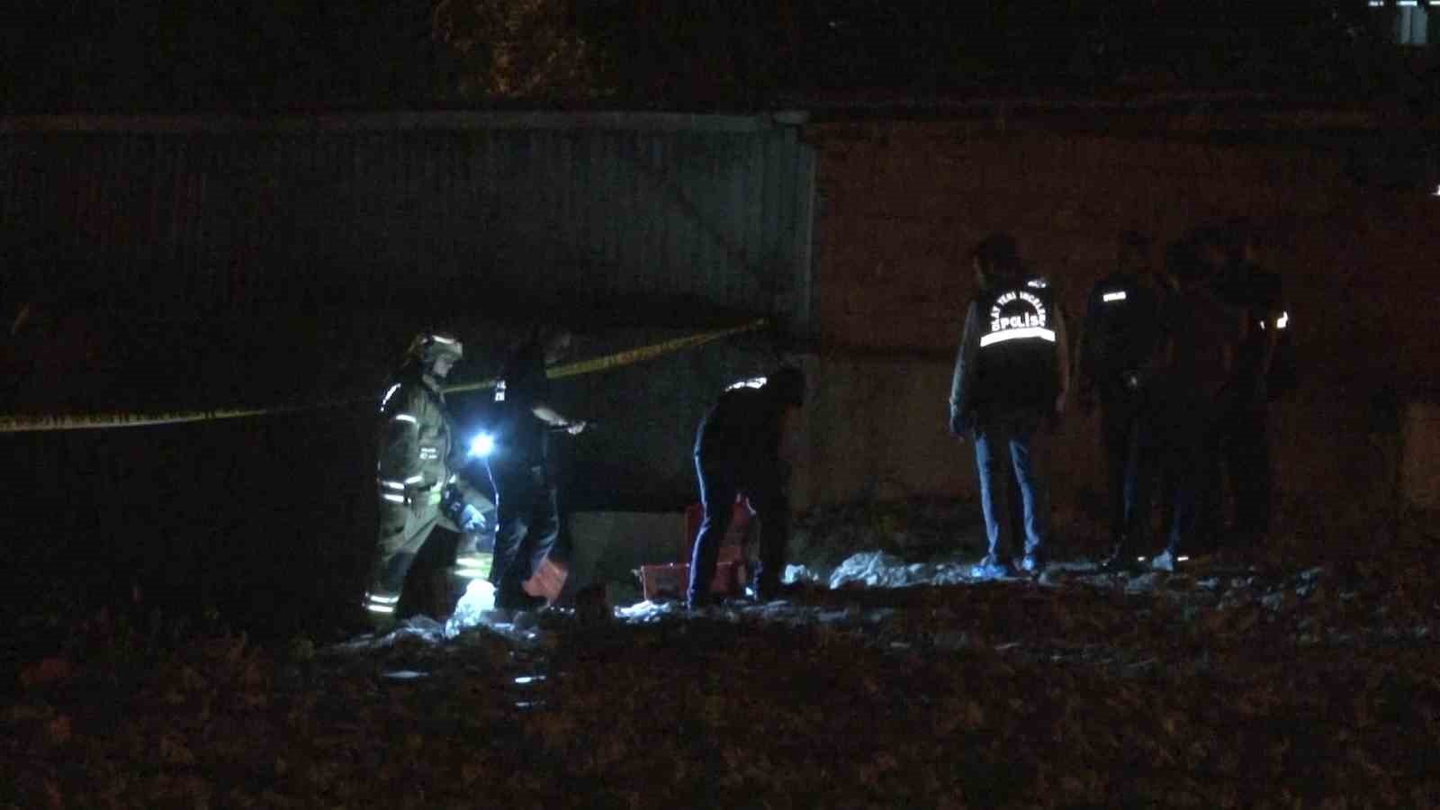 BAĞCILAR’DA SU KUYUSUNDA ÇÜRÜMÜŞ ERKEK CESEDİ BULUNDU