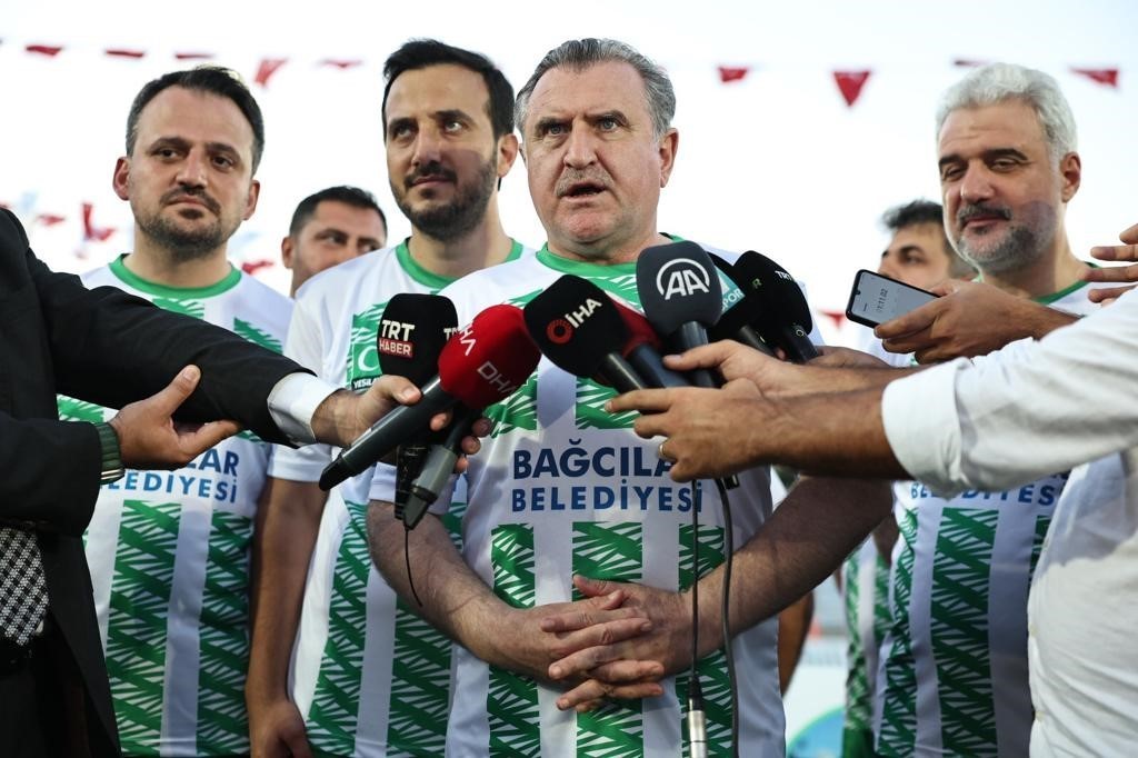 GENÇLİK VE SPOR BAKANI OSMAN AŞKIN BAK, BAĞCILAR BELEDİYESİ YAZ