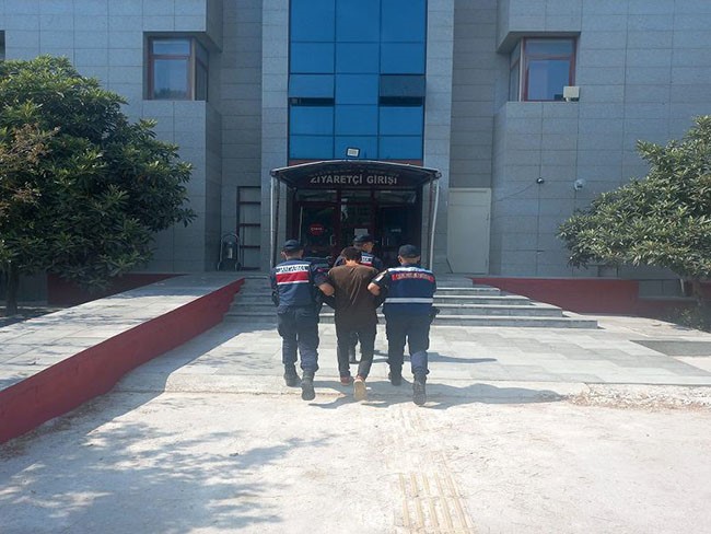BALIKESİR'İN KEPSUT VE ALTIEYLÜL İLÇELERİNDE JANDARMA EKİPLERİ FETÖ/PDY SİLAHLI TERÖR