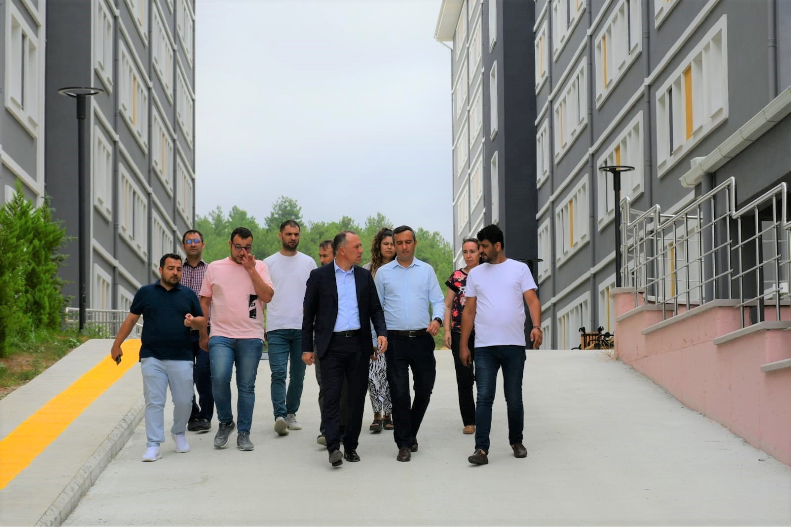BALIKESİR'DE GENÇLİK VE SPOR YATIRIMLARI HIZ KAZANDI