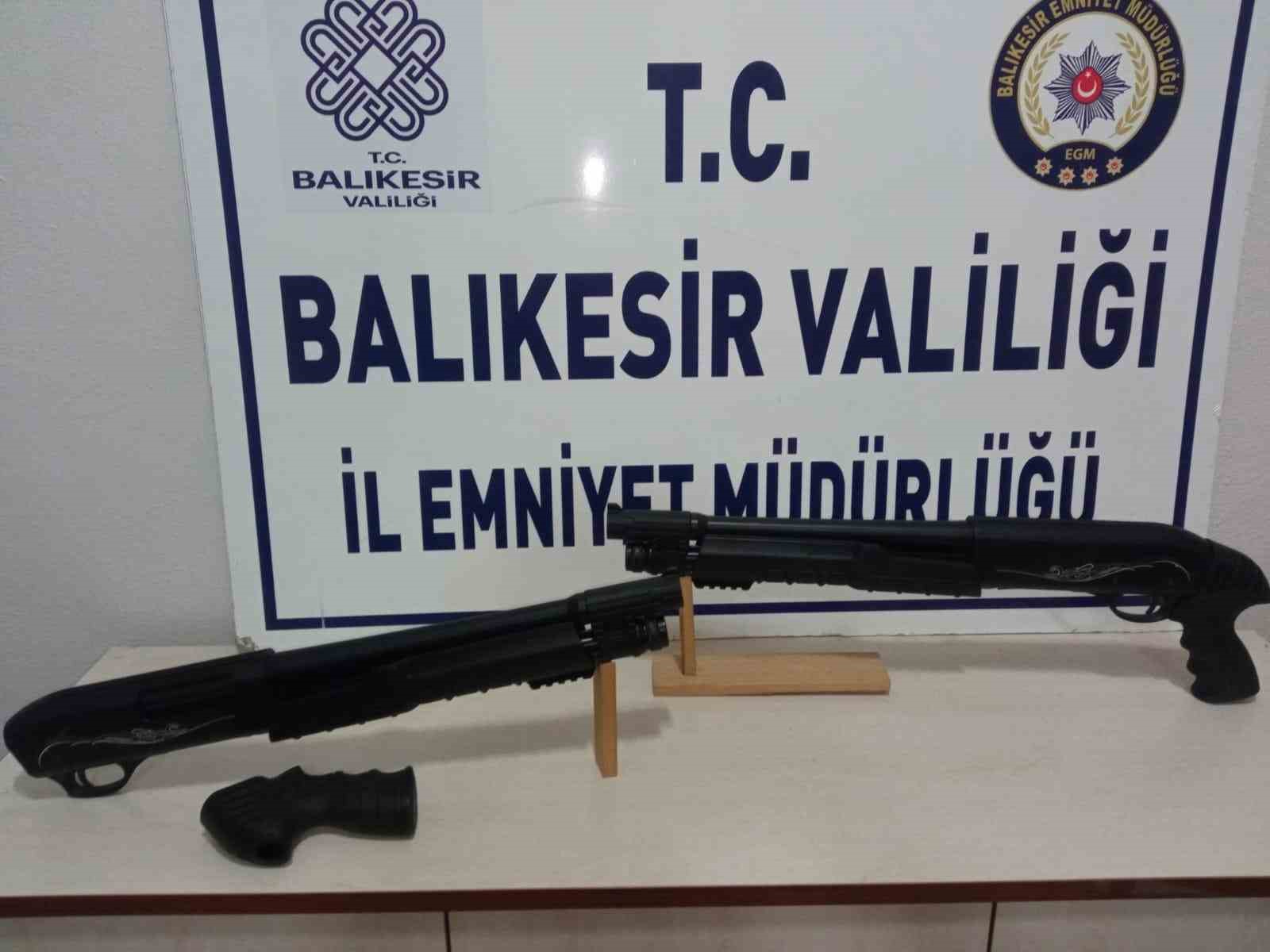 ÇEŞİTLİ SUÇLARDAN ARANAN 180 ŞAHSI GÖZALTINA ALIRKEN, ADLİ MAKAMLARA SEVK