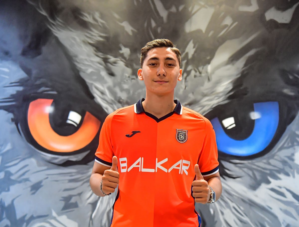 RAMS BAŞAKŞEHİR, İTALYAN EKİBİ TORİNO'DAN EMİRHAN İLKHAN'I 1 YILLIĞINA KİRALADIĞINI