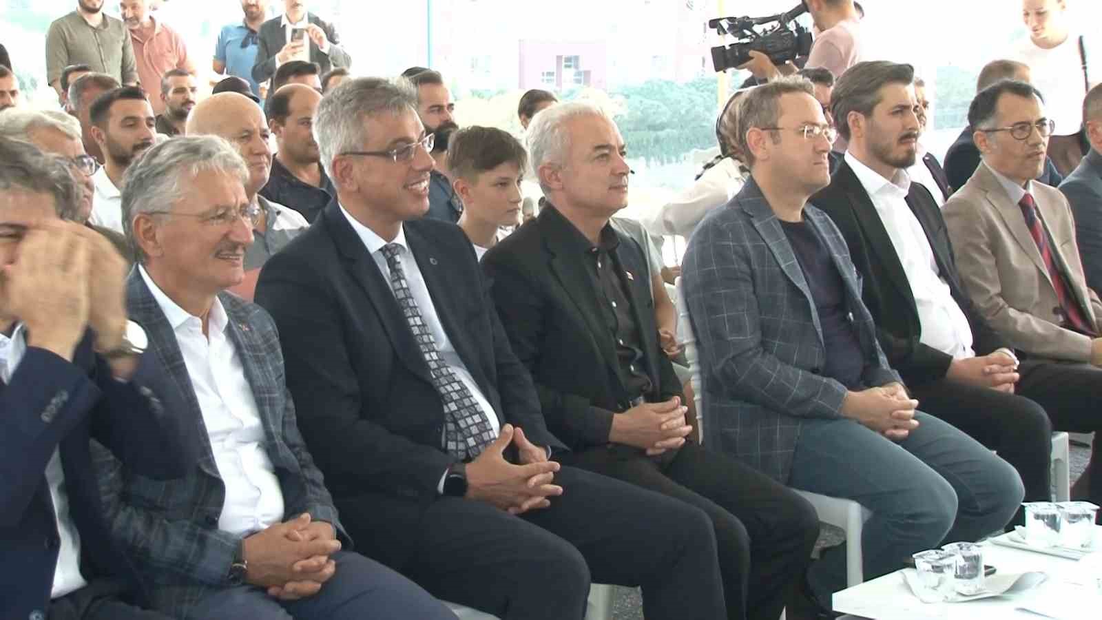 BAŞAKŞEHİR BELEDİYESİ, İSTANBUL İL SAĞLIK MÜDÜRLÜĞÜ VE BAĞIŞÇILARIN DESTEĞİYLE YAPTIRILAN