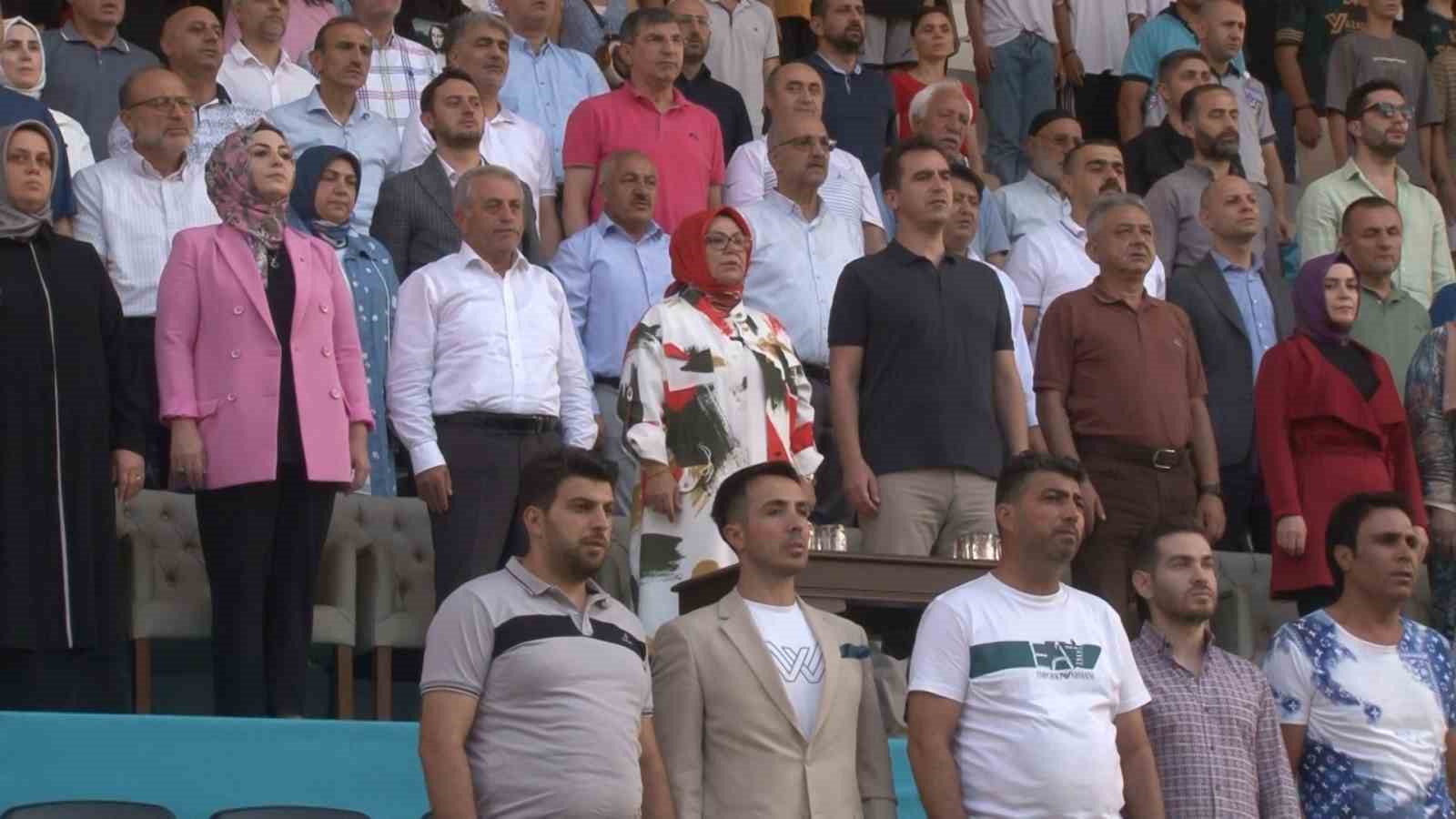 SANCAKTEPE BELEDİYE BAŞKANI ŞEYMA DÖĞÜCÜ VE KATILIMCILAR