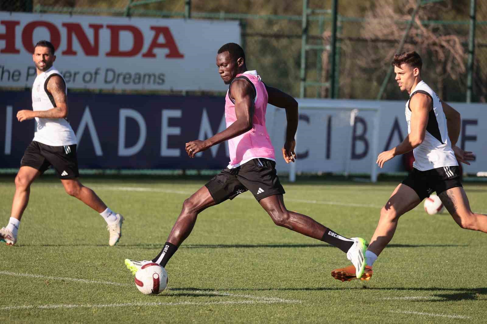 BEŞİKTAŞ, UEFA KONFERANS LİGİ’NDE NEFTÇİ BAKÜ PFK İLE OYNAYACAĞI MAÇIN