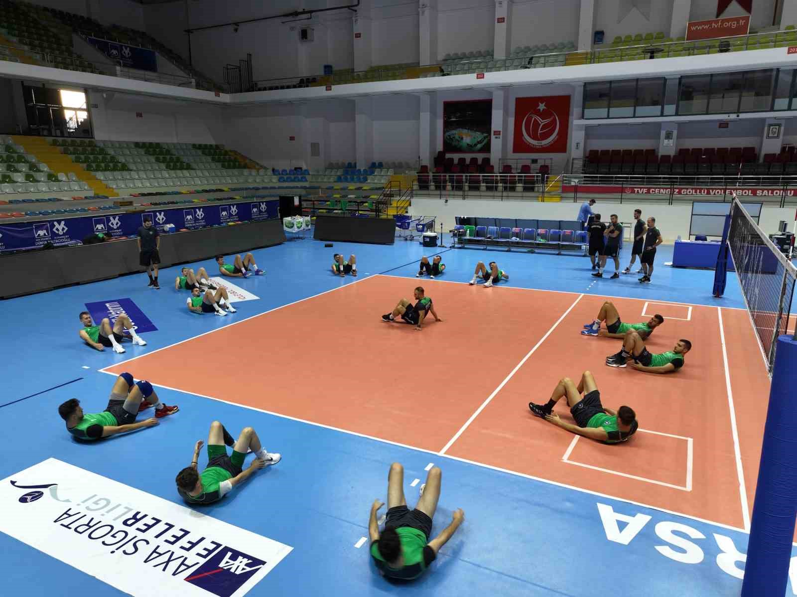 AXA SİGORTA EFELER LİGİ’NDE MÜCADELE EDEN BURSA BÜYÜKŞEHİR BELEDİYESPOR, 18