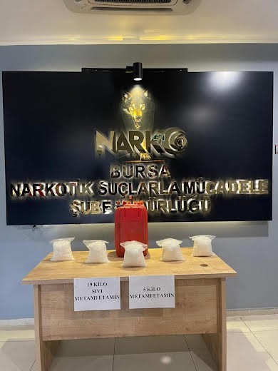 BURSA’DA NARKOTİK SUÇLARLA MÜCADELE ŞUBE MÜDÜRLÜĞÜNCE UYUŞTURUCUYA YÖNELİK OPERASYON DÜZENLENDİ.