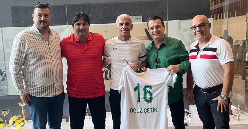 BURSASPOR YÖNETİMİ, OĞUZ ÇETİN'İ ZİYARET ETTİ.