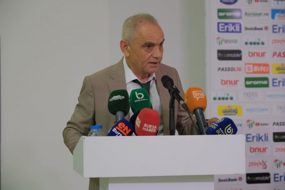 BURSASPOR BAŞKANI RECEP GÜNAY, DİVAN KURULU TOPLANTISI'NDA AÇIKLAMALARDA BULUNDU.