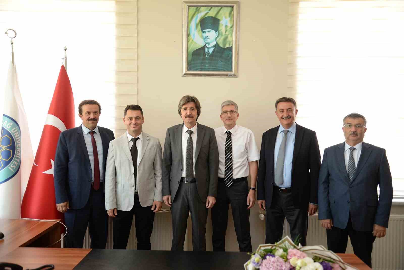 BURSA ULUDAĞ ÜNİVERSİTESİ (BUÜ) MÜHENDİSLİK FAKÜLTESİ’NİN YENİ DEKANI PROF. DR.