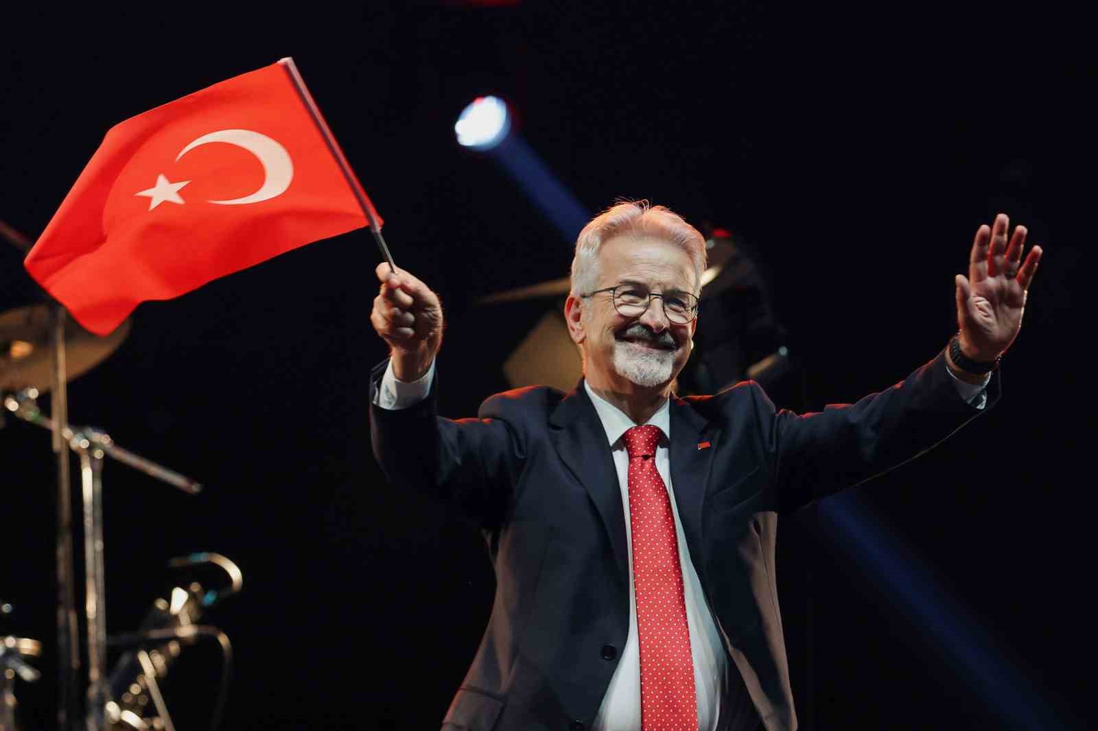 NİLÜFER BELEDİYESİ’NİN,  30 AĞUSTOS ZAFER BAYRAMI’NIN 101. YILINDA DÜZENLEDİĞİ