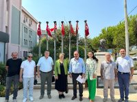 MHP Bandırma İlçe Başkanı Bekir Bozkurt, mazbatasını alarak yeni dönem