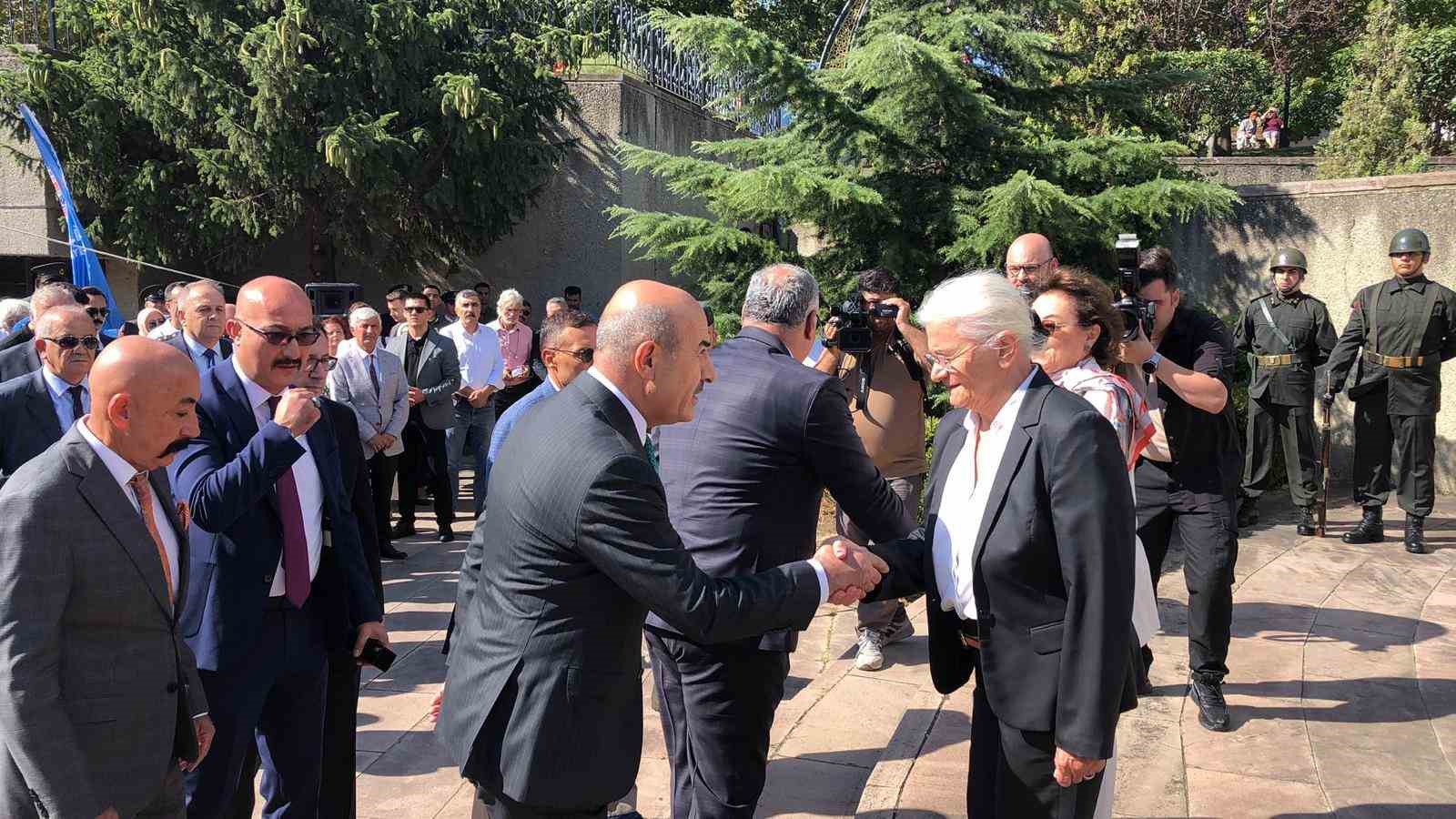 TÜRKİYE'NİN 3. CUMHURBAŞKANI MERHUM CELAL BAYAR, VEFATININ 37.YILDÖNÜMÜNDE GEMLİK UMURBEY