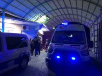BALIKESİR'İN EDREMİT İLÇESİNDE BİR SÜNNET DÜĞÜNÜNDE YEMEK YÜZÜNDEN ÇIKAN KAVGADA