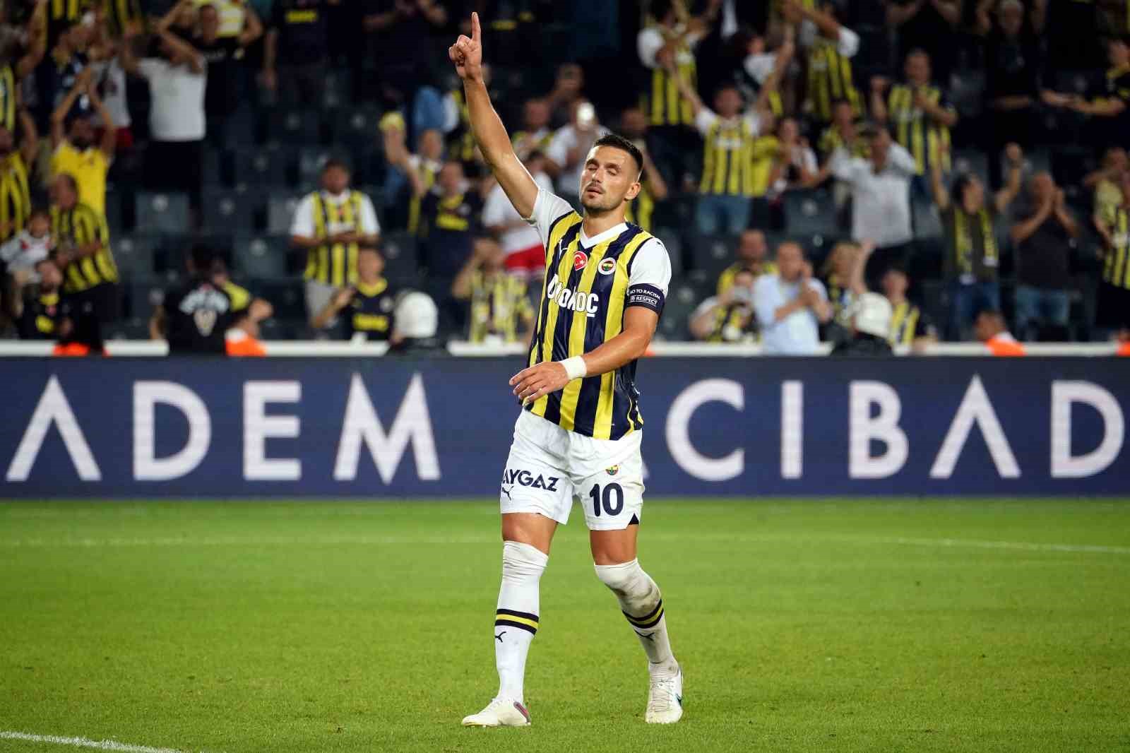 FENERBAHÇE’NİN YENİ TRANSFERİ DUSAN TADİC, MARİBOR KARŞISINDA ATTIĞI GOLLE SARI-LACİVERTLİLERİN