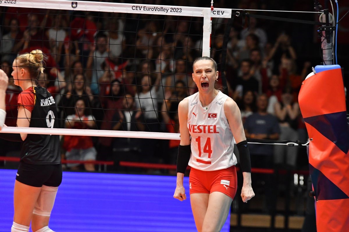 2023 CEV KADINLAR AVRUPA VOLEYBOL ŞAMPİYONASI SON 16 TURUNDA BELÇİKA