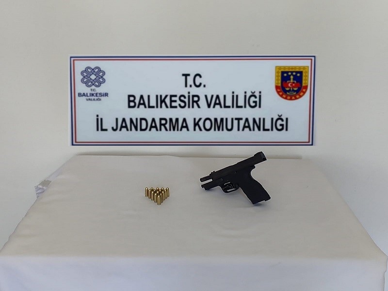 EDREMİT, ERDEK VE KARESİ DE UYUŞTURUCU OPERASYONU