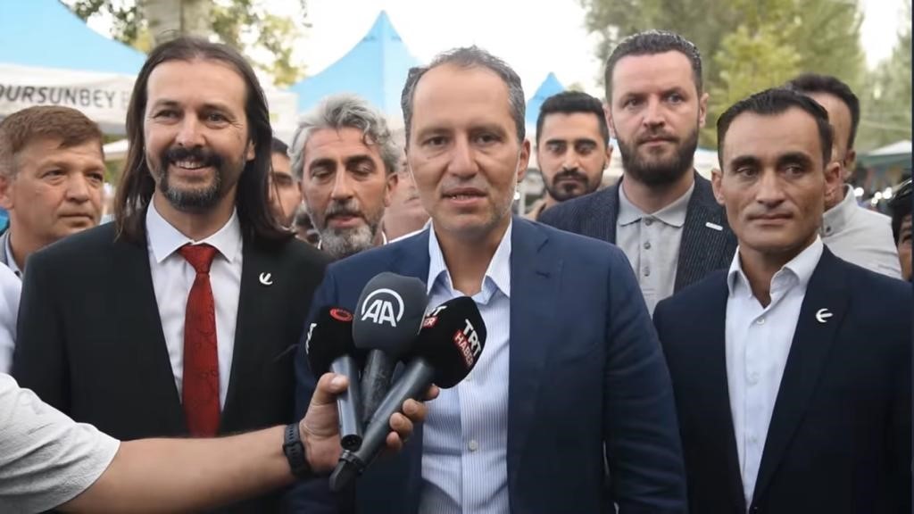 YENİDEN REFAH PARTİSİ GENEL BAŞKANI FATİH ERBAKAN, BALIKESİR'İN DURSUNBEY İLÇESİNİ