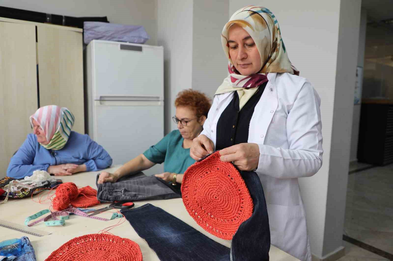 ESENLER BELEDİYESİ’NİN ÖNCÜ PROJELERİNDEN “ATIKSIZ HAYAT” HAREKETİ KAPSAMINDA HAYATA GEÇİRİLEN