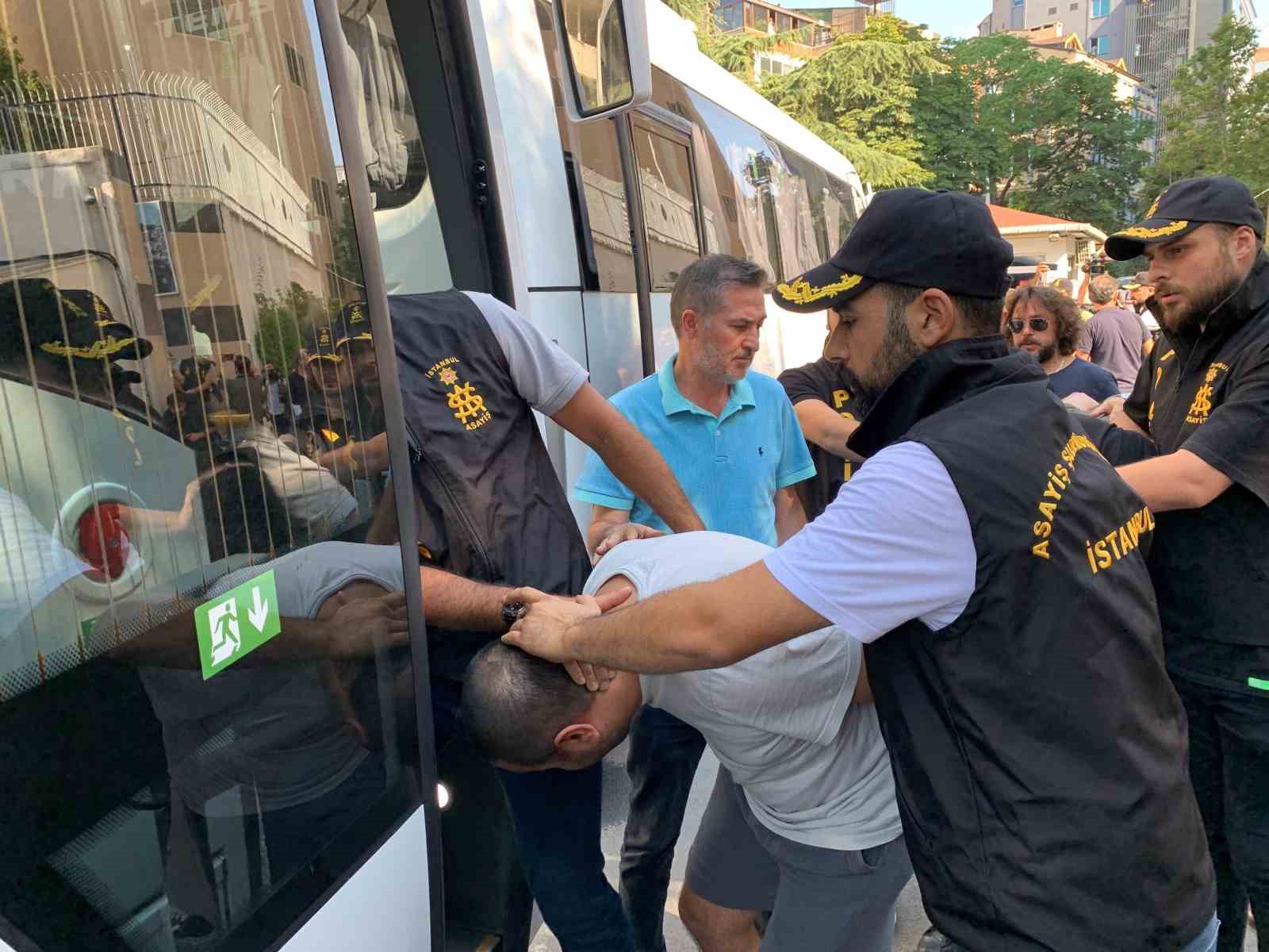 ESENYURT’TA 2 KİŞİNİN ÖLÜMÜYLE SONUÇLANAN TEKEL BAYİ BASKINIYLA İLGİLİ GÖZALTINA