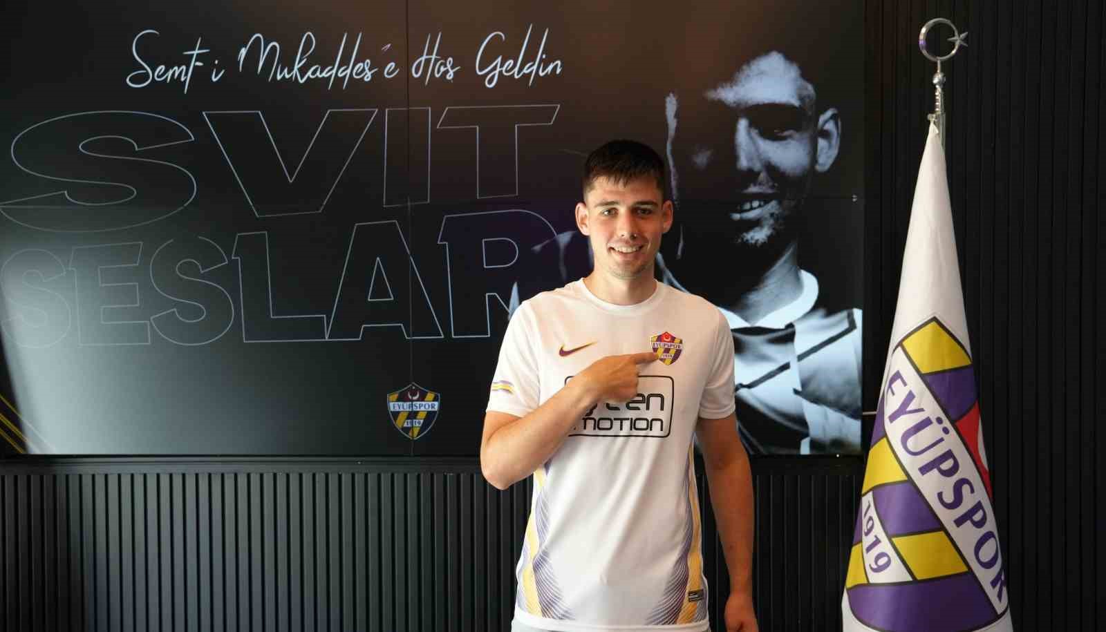 EYÜPSPOR, SON OLARAK NK OLİMPİJA LJUBLJANA FORMASI GİYEN 21 YAŞINDAKİ