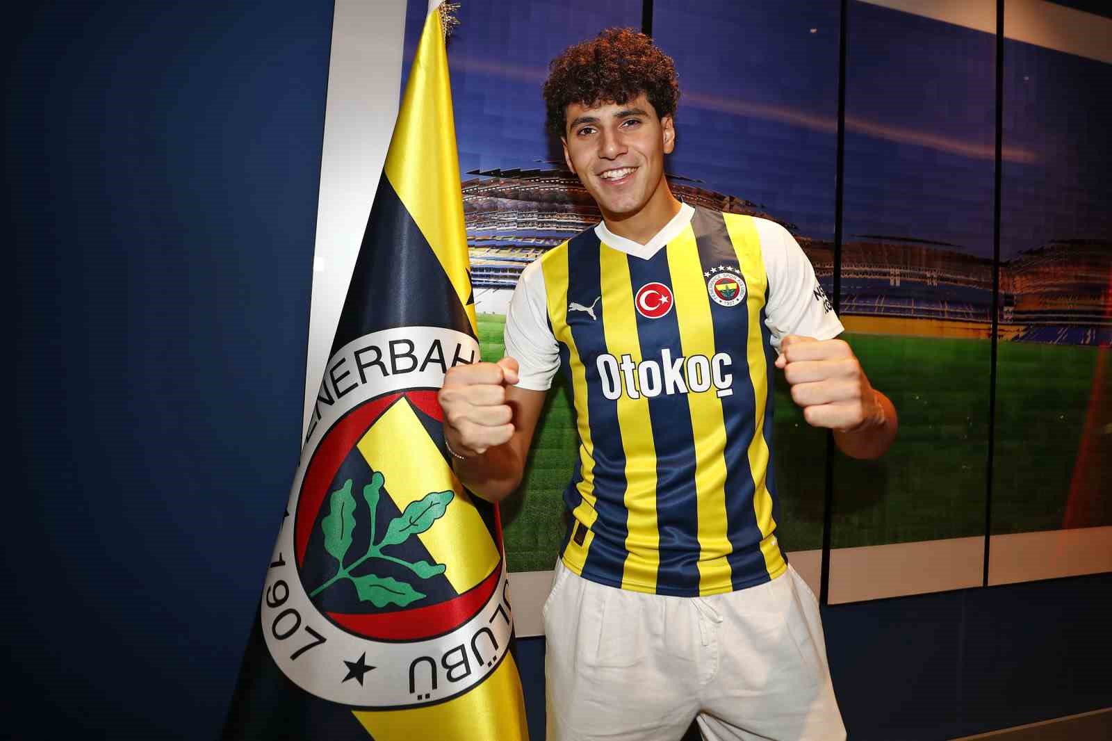 FENERBAHÇE, 2003 DOĞUMLU MISIRLI STOPER OMAR FAYED’İ KADROSUNA KATTI.