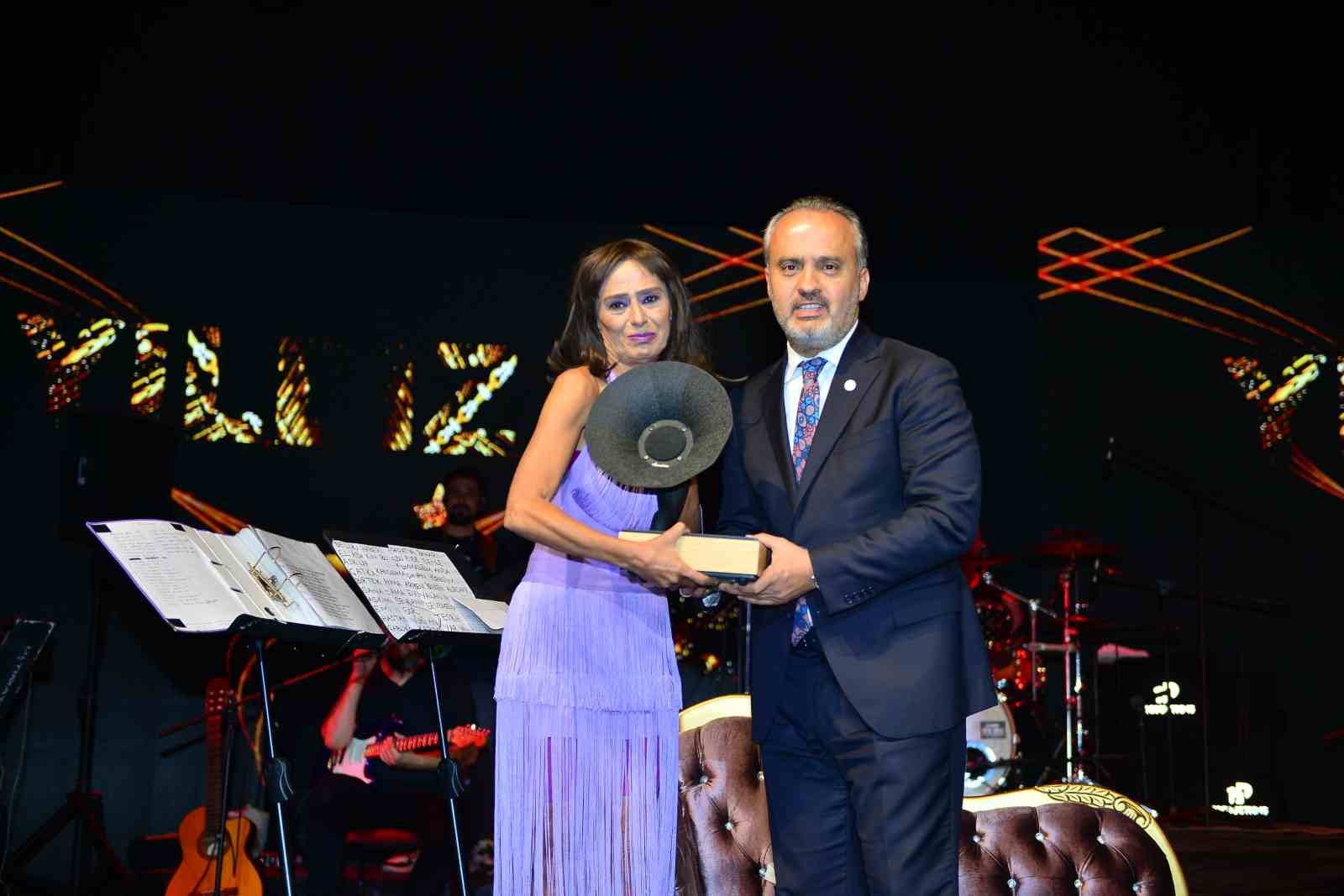 BU YIL 61. Sİ GERÇEKLEŞTİRİLEN ULUSLARARASI BURSA FESTİVALİ, YILDIZ TİLBE’NİN