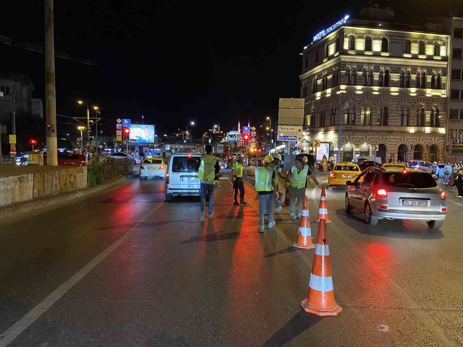 GALATA KÖPRÜSÜ'NDE 40 GÜN SÜRECEK BAKIM ÇALIŞMALARI BAŞLADI