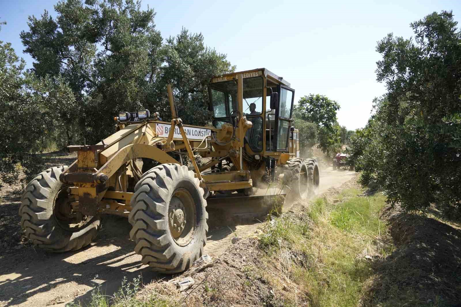 GEMLİK BELEDİYESİ EKİPLERİ İLÇEDE DAHA ÖNCE KÖY VE BELDE STATÜSÜNDE