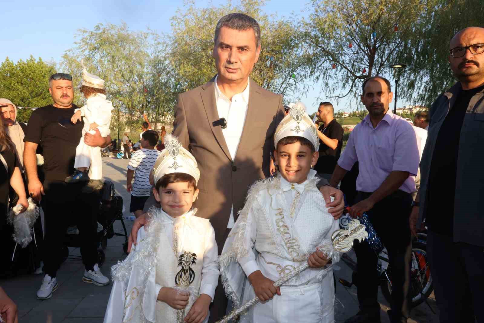 ANKARA’NIN GÖLBAŞI BELEDİYESİ, GELENEKSEL SÜNNET ŞÖLENİ’NDE 200 ÇOCUĞU DAHA ÜCRETSİZ