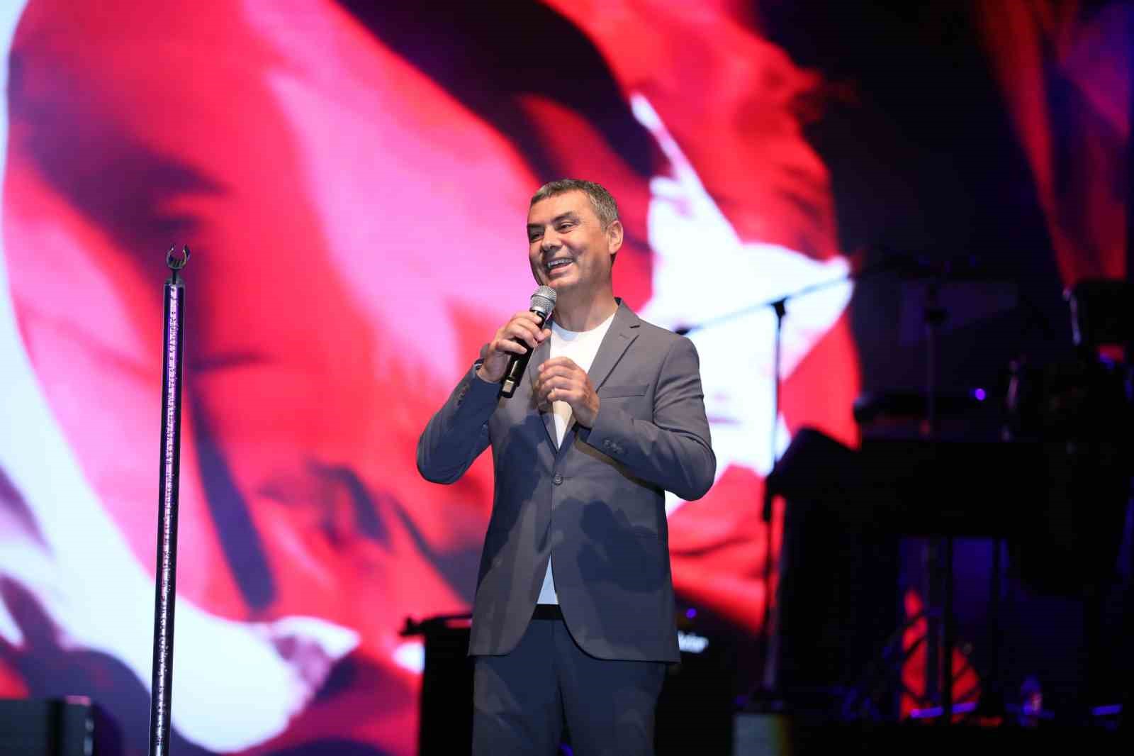 GÖLBAŞI BELEDİYESİ, 30 AĞUSTOS ZAFER BAYRAMI’NI ZARA KONSERİNİ BAŞKENTLİLERLE BERABER