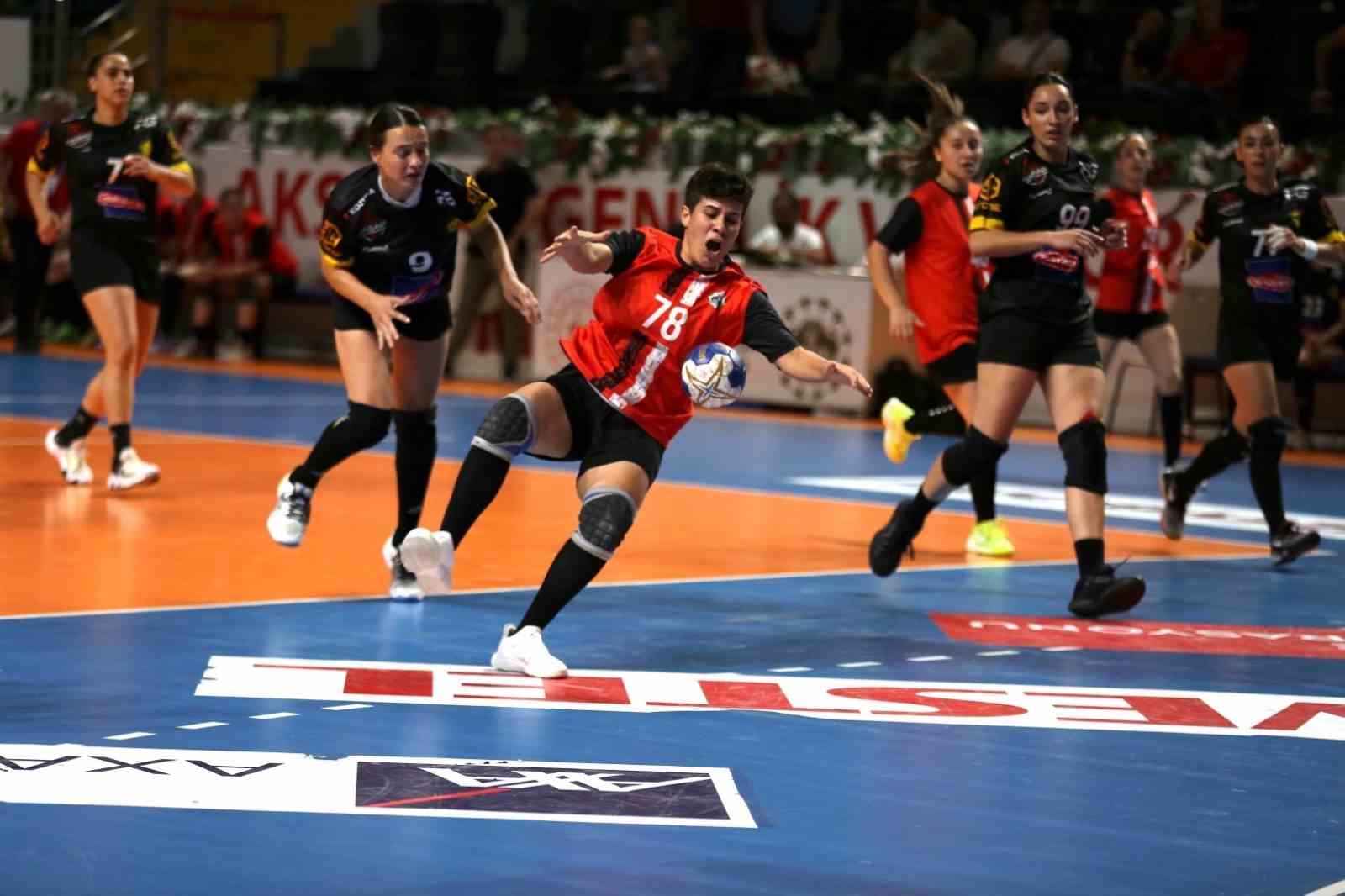 2023-24 HENTBOL SEZONU KADINLAR SÜPER LİGİ’NİN 1. HAFTASINDA OYNANAN DÖRT