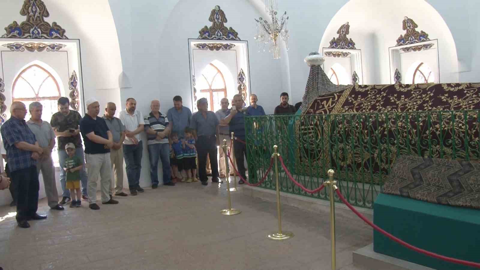 BURSA'DA YILDIRIM BAYEZİD KÜLLİYESİ'NDE HER AYIN 16'SINDA YILDIRIM BAYEZİD DUALARLA