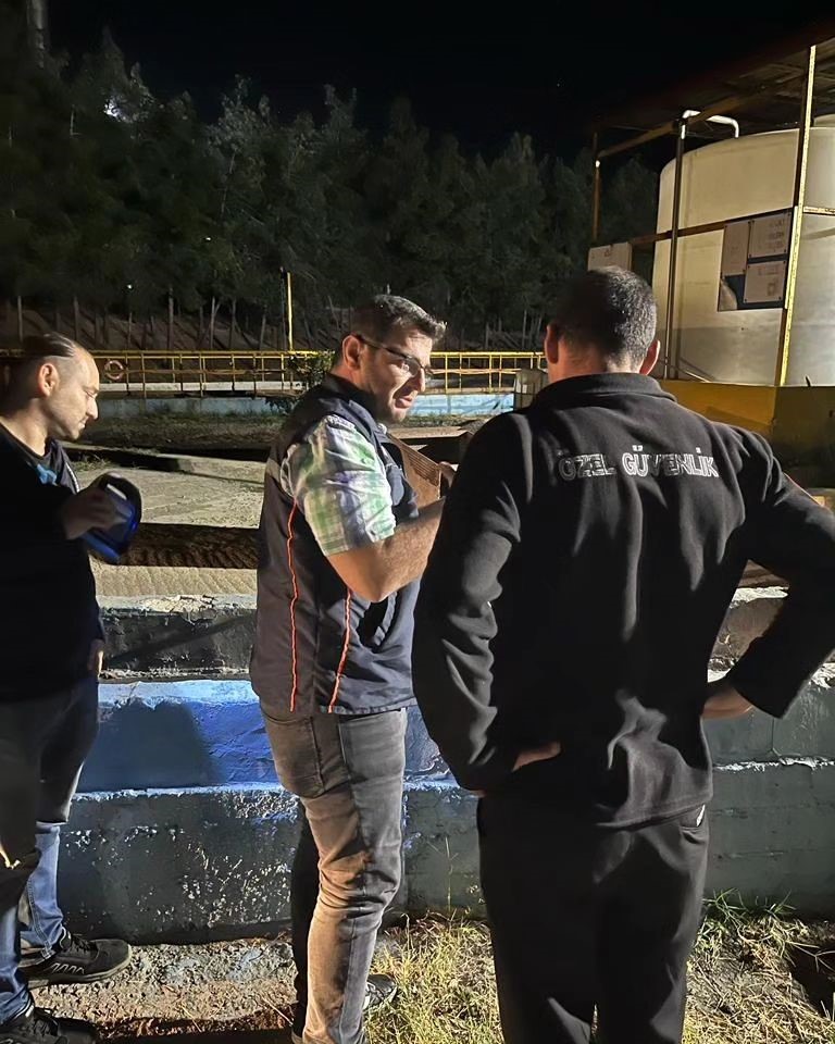 EKİPLER, VELİMEŞE VE HACIŞEREMET BÖLGESİNDE KÖTÜ KOKUNUN KAYNAĞINI ARAŞTIRMAYA BAŞLADI.
