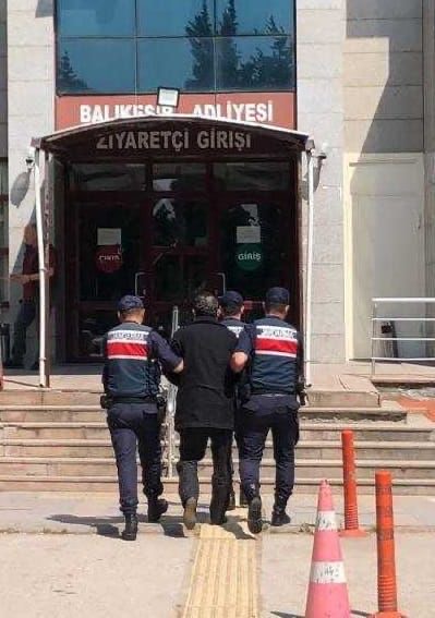 Balıkesir İl Jandarma Komutanlığınca yapılan FETÖ/PYD Silahlı Terör Örgütü üyelerine